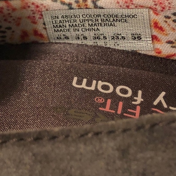 Skechers Relaxed Fit Memory Foam Women's Slip On Shoe Size 6.5 #942 - Picture 6 of 7